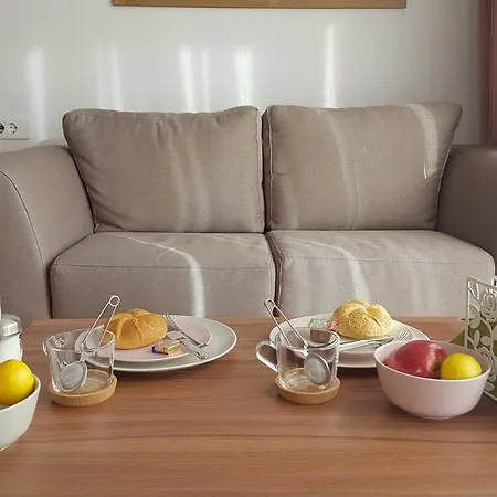 Apartment 226 In Vucko - Private Host 4*