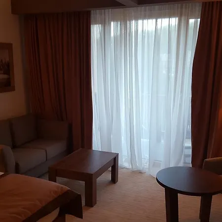 Apartment 226 In Vucko - Private Host