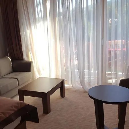 226 In Vucko - Private Host ياهورينا