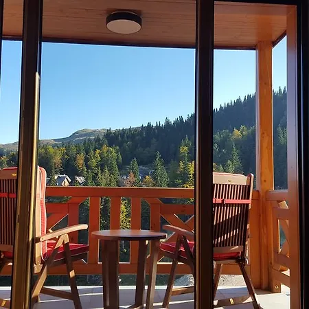 Apartment 226 In Vucko - Private Host 4*